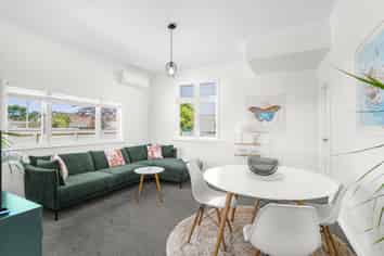 653 & 653A High Street, Boulcott