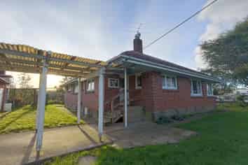 1215 Dairy Flat Highway, Dairy Flat