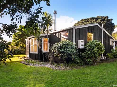 236 Bethells Road, Bethells Beach