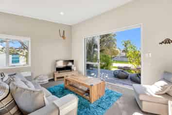 110 The Fairway, Matarangi