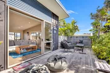 110 The Fairway, Matarangi