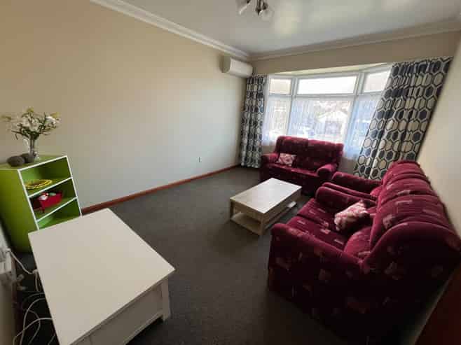 1 Terrace Street, Roslyn