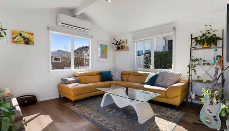 2/15 Adriatic Avenue, Henderson