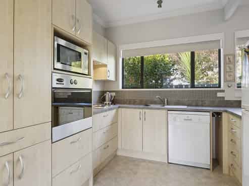 231 Bay View Road, Saint Clair