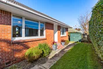 2/69a Symonds Street, Royal Oak