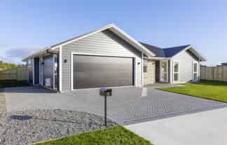 8 Neinei Place, Wharewaka