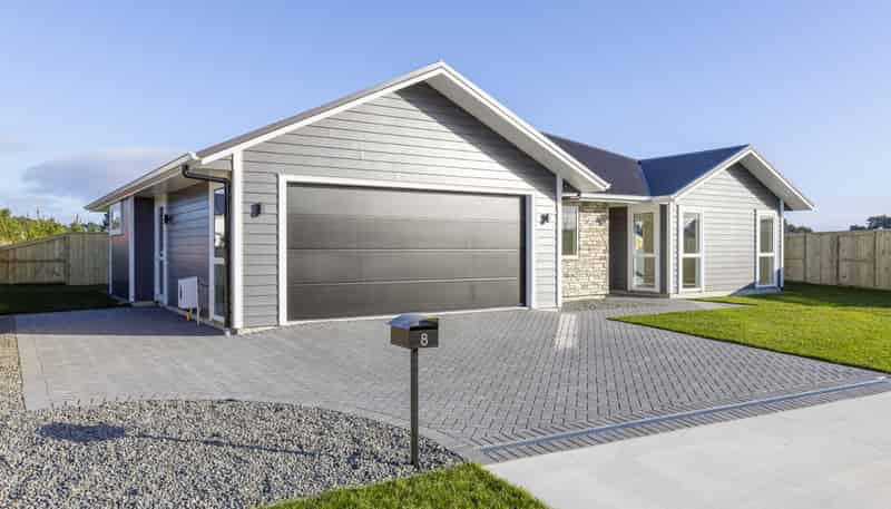8 Neinei Place, Wharewaka