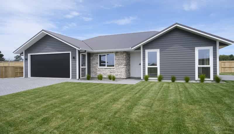 8 Neinei Place, Wharewaka