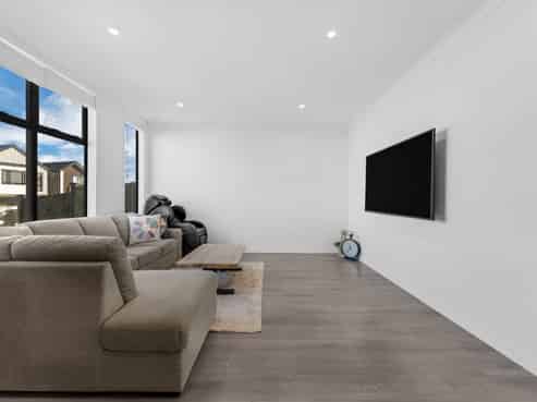 5 Woodacre Street, Flat Bush