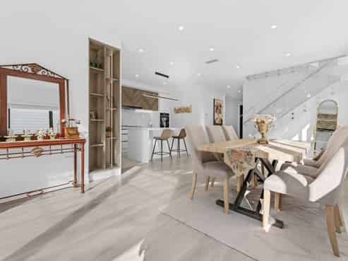 5 Woodacre Street, Flat Bush