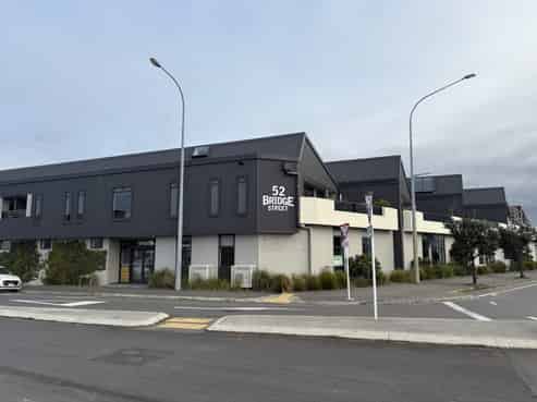 High profile corner office space for lease