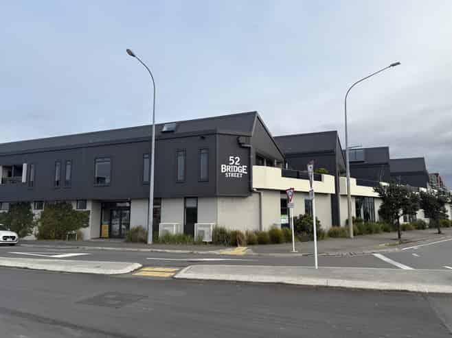 High profile corner office space for lease