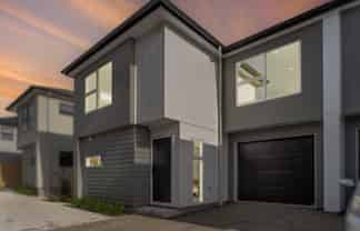 20C Korau Grove, Stokes Valley
