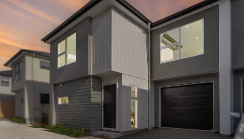 20C Korau Grove, Stokes Valley