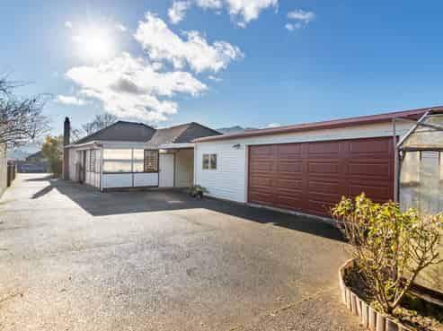 15 Hay Street, Wainuiomata