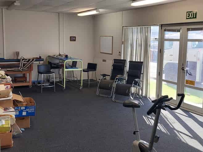 Street-front industrial unit - lease or purchase