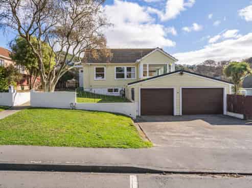 4 Bannister Avenue, Johnsonville