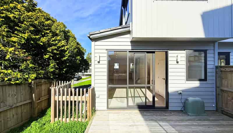 16F Sheridan drive, New Lynn