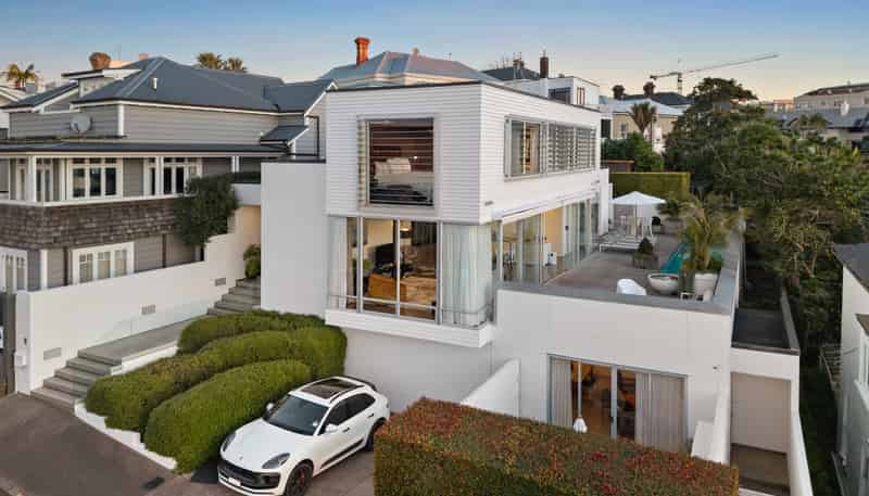 8 Yarborough Street, Saint Marys Bay