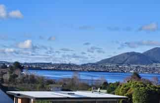 11 Earle Place, Acacia Bay