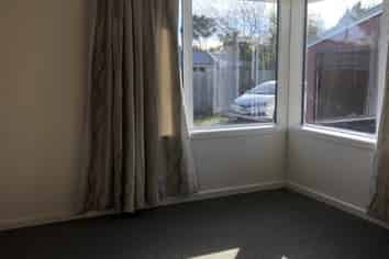 41 Flower Street, Bryndwr