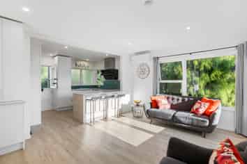 10B Nea Place, Hillcrest
