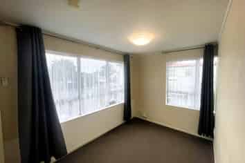 9/57 Point Chevalier Road, Point Chevalier