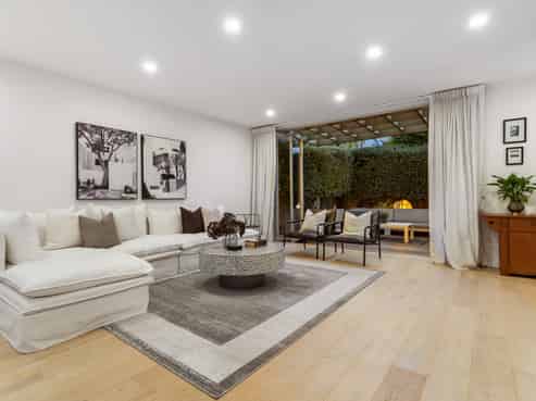 10/2 Campbell Road, Takapuna