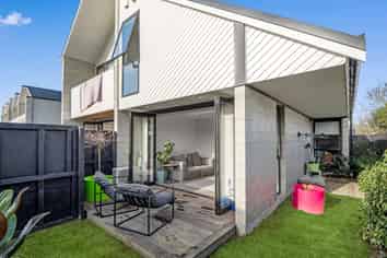 7/11 Hinemoa Street, Spreydon