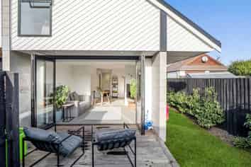 7/11 Hinemoa Street, Spreydon
