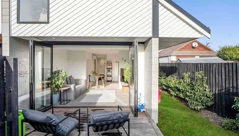 7/11 Hinemoa Street, Spreydon