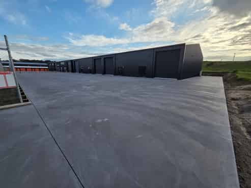 Leasing Now - 800 m2  In One Or Partial