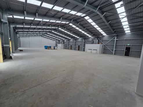 Leasing Now - 800 m2  In One Or Partial