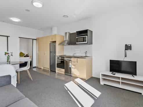 705/17 Putney Way, Manukau