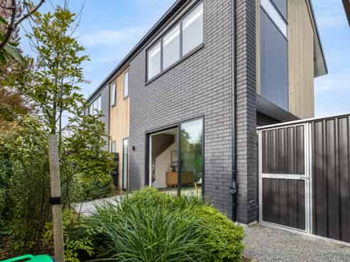2/59 Waimairi Road, Upper Riccarton