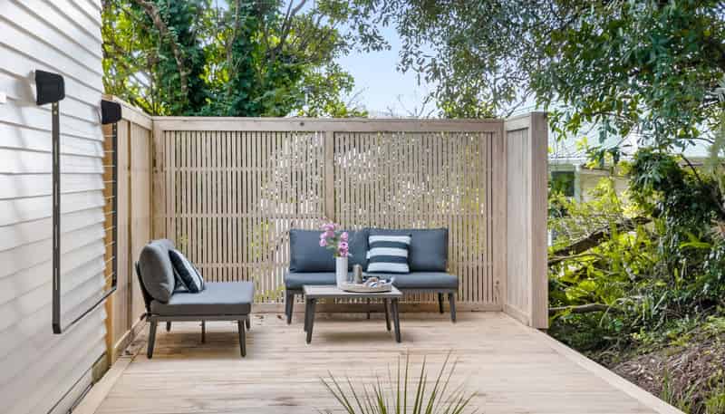 7 Thomson Grove, Stokes Valley