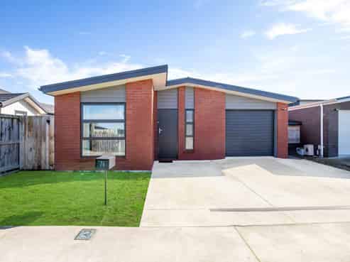 26 Pragma Rise, Rototuna North