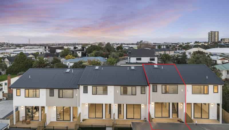 7/16 Binsted Road, New Lynn