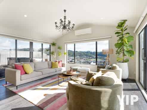 10 Okupe Grove, Aotea