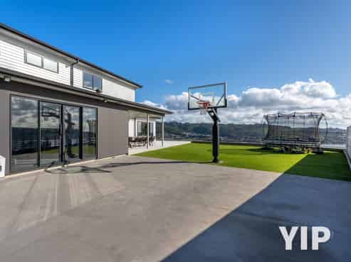 10 Okupe Grove, Aotea