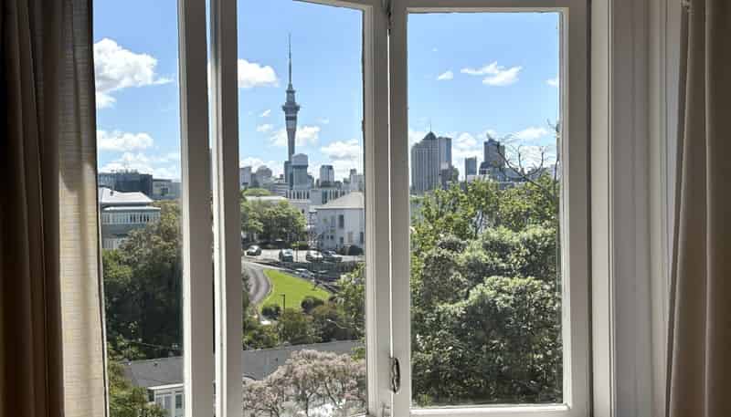 2/28 St Georges Bay Road, Parnell