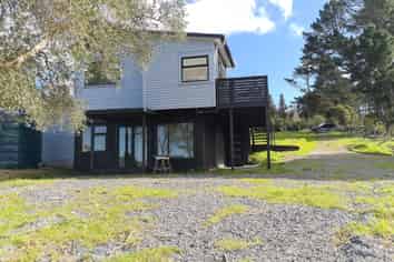 43 The Pines Road, Paparoa