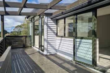 43 The Pines Road, Paparoa