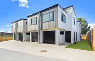 37B Staverton Crescent, Mangere