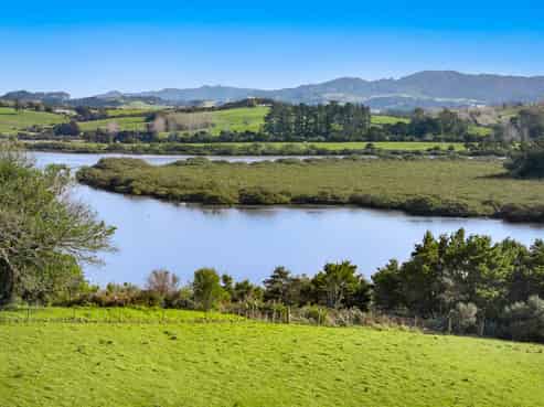2/399 Whitmore Road, Tawharanui Peninsula