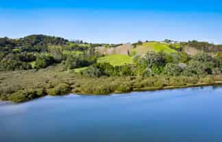 2/399 Whitmore Road, Tawharanui Peninsula