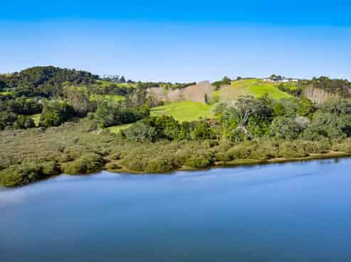 2/399 Whitmore Road, Tawharanui Peninsula