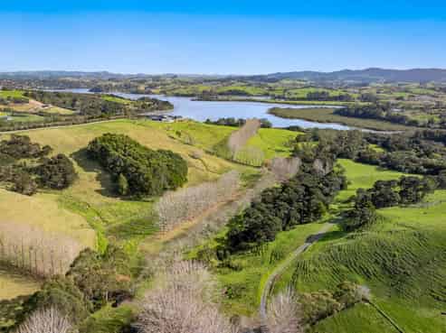 2/399 Whitmore Road, Tawharanui Peninsula