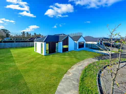 58 Furlong Street, Yaldhurst