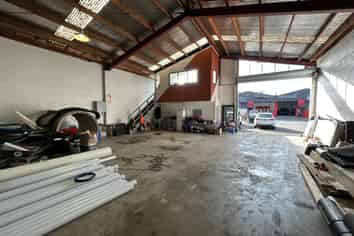 Functional Affordable Warehouse 